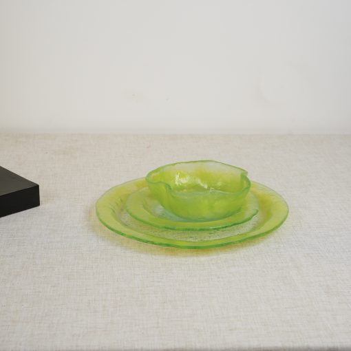 Set of 12 Plates - Light Green